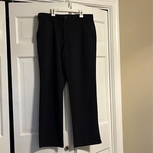 Under Armour men’s golf pants. Excellent condition. Black size 34 waist